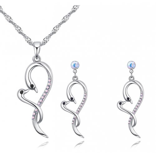 Set argint Alison cu elemente Swarovski Set argint Alison cu elemente Swarovski