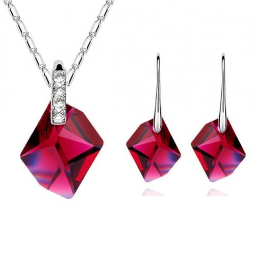 Set argint Baroque, Rosu, Elemente Swarovski Set argint Baroque, Rosu, Elemente Swarovski