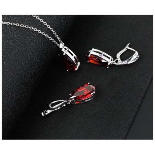 Set argint femei Adeline, Rosu, Elemente Swarovski Set argint femei Adeline, Rosu, Elemente Swarovski