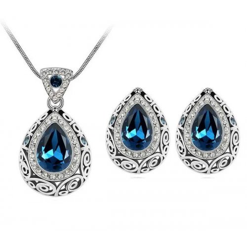 Set femei cercei lant si pandantiv Blue Royal Madame Elemente Swarovski